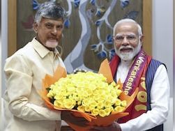 Andhra, Telangana CMs to meet to discuss pending inter-state issues