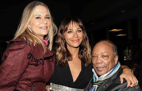 Rashida Jones Reflects on 'Practical' Advice Dad Quincy Jones Gave Her About Nepo Baby Advantages: Don't 'Wait in Line' for a Job