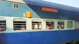 Passenger in Sleeper Coach Gets Rid of Ticketless People On Mumbai Mail, Reddit Calls Him a Hero - News18