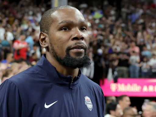 Kevin Durant Jokingly Calls Out Fellow Team USA Players About Height