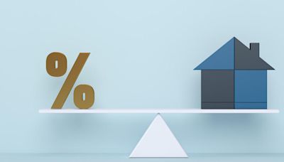 Is a mortgage refinance half a percentage point lower worth it? Experts weigh in