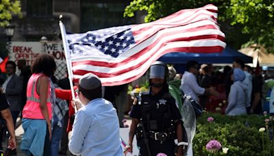 University of Chicago prepares to ‘intervene’ to remove pro-Palestine encampment from campus