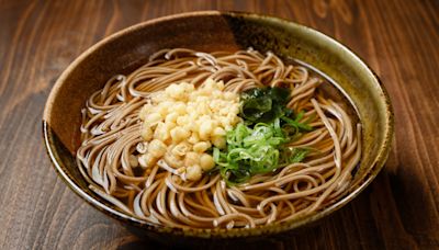 There Are Only 2 Ways To Truly Enjoy Soba Noodles