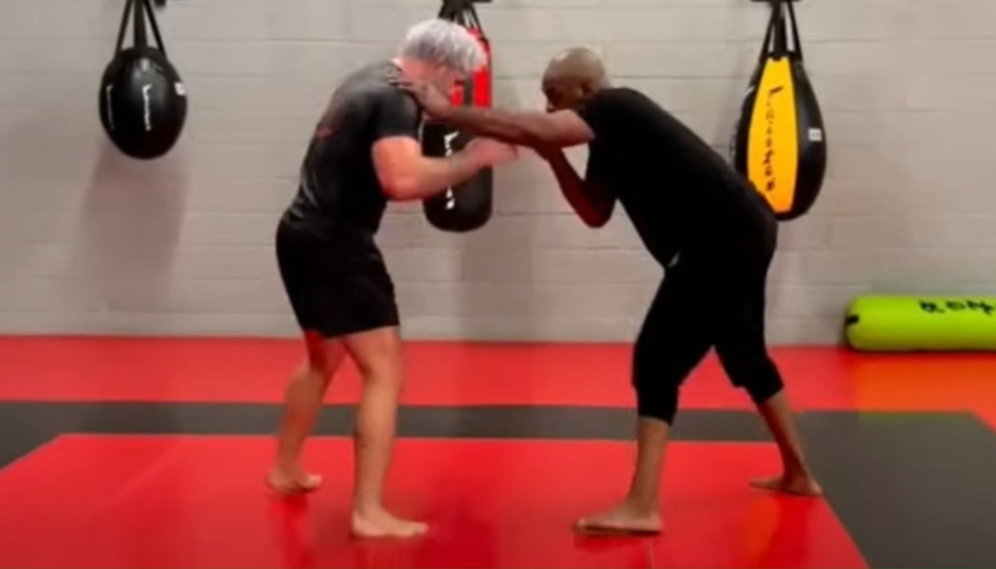 Fight fans react to previous footage of Jon Jones grappling with Gordon Ryan: “People act like he won’t do this to Aspinall” | BJPenn.com