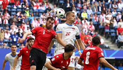 Georgia empata 1-1 con la República Checa