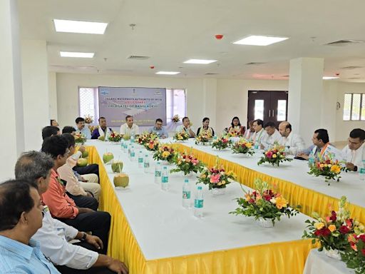Bangladesh delegation visits Kolkata Port, explores possibility of transshipping cargo via east India