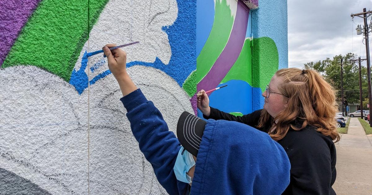 This weekend in Denton: Laugh out loud, restore a TWU-inspired mural and join a silent book club