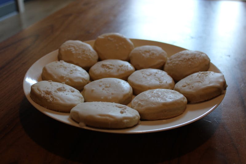 These lemon cookies are the perfect mid-summer treat