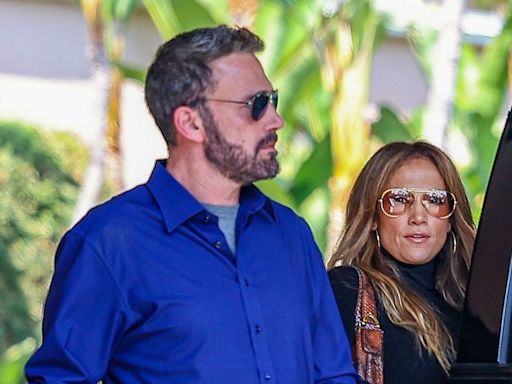 En medio de su divorcio, Jennifer Lopez y Ben Affleck compartieron un tenso almuerzo familiar