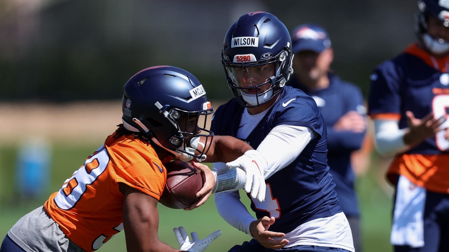 Broncos Tout 'Impressive' RB Showing Out at OTAs