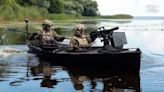 Ukraine put an automatic grenade launcher on a kayak