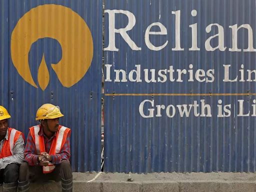 Reliance Industries Invests Rs 4,330 cr in Retail Unit in FY24