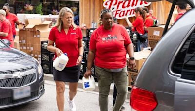 Purina Associates Distribute Food to Pets and People In-Need, Complete Dozens of Community Service Projects Across the U.S. on 23rd Annual...