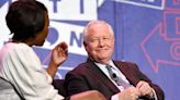 Ex-Fox News Star Bill Kristol Joins Fight to Get FCC to Come Down on Fox