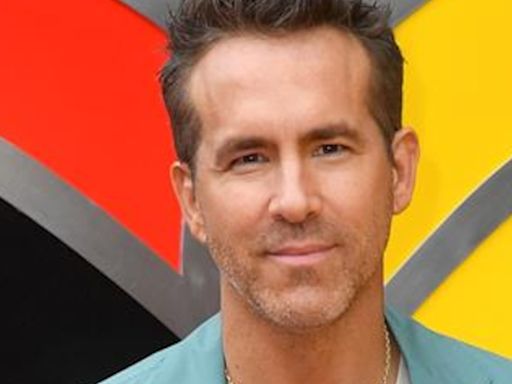 Ryan Reynolds Gave Away His Deadpool Salary to Colleagues on Set - E! Online