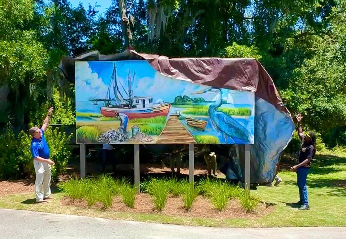 This new mural tells the neglected story of HHI’s Black shrimpers and its proudest moment | Opinion