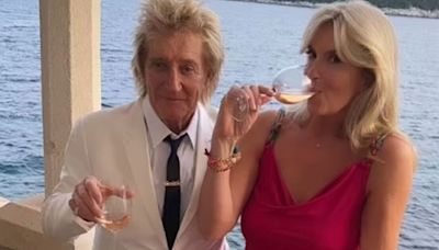 Rod Stewart shares rare snap of huge blended family with his six kids