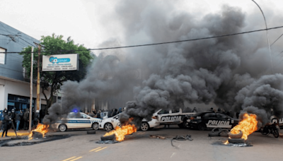 Misiones, cerca del estallido social: qué pasa y por qué los yerbateros podrían profundizar la protesta policial - Diario Río Negro