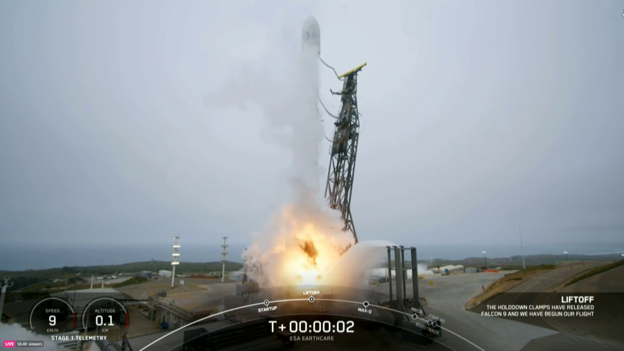 SpaceX Falcon 9 rocket puts climate research project into orbit