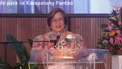 De Lima marks first month of unconditional freedom with UP Baguio graduates