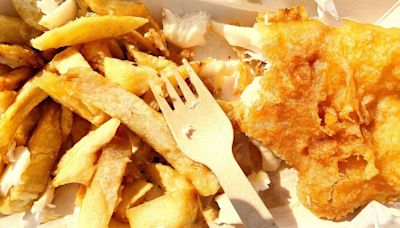 Fish and chip shop employees share 'popular dish' they'd never order