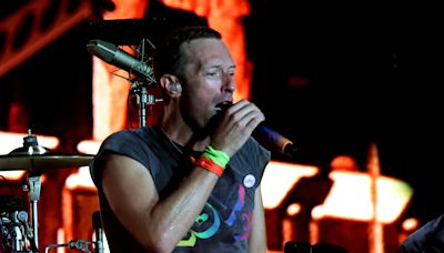 Coldplay Brings Michael J. Fox on Stage at Glastonbury to Perform ‘Humankind’ and ‘Fix You’