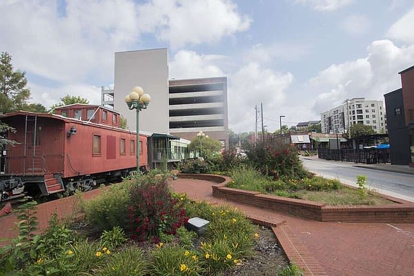 Hilton hotel planned for northwest corner of Dickson Street, West Avenue in Fayetteville | Northwest Arkansas Democrat-Gazette