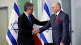 Israeli foreign minister visits Poland to restore ties