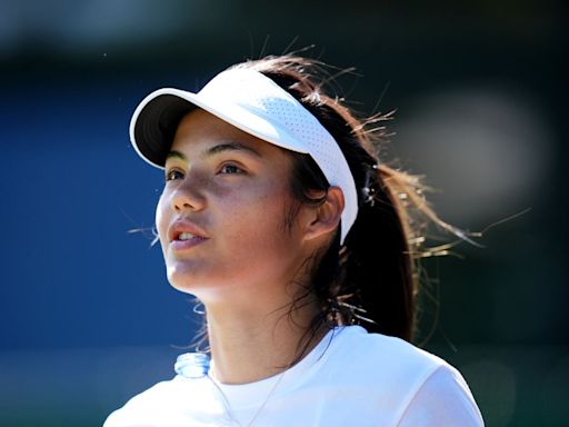 Why do tennis players wear all white kit at Wimbledon? Dress code explained