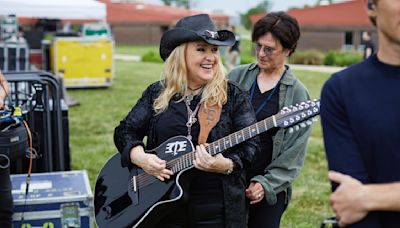 Melissa Etheridge connects with incarcerated women in new docuseries 'I'm Not Broken'