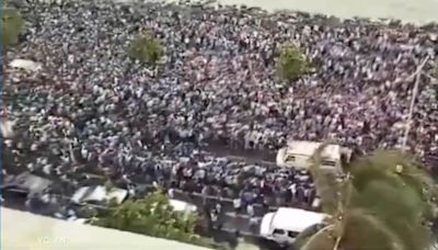 Watch: Sea of Mumbaikars make way for ambulance during T20 World Cup victory parade