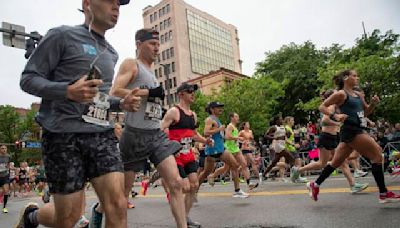 Weather conditions fail to dampen enthusiasm of Pittsburgh Marathon runners