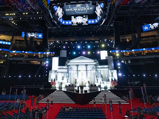 ...At Donald Trump’s Republican National Convention: Tucker Carlson And Amber Rose Among Celebrities; Melania Trump...