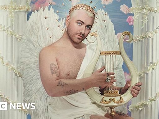 Sam Smith painting unveiled at London's National Portrait Gallery