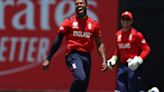 T20 World Cup: England beat United States to book semi-final place as Chris Jordan takes hat-trick - Eurosport