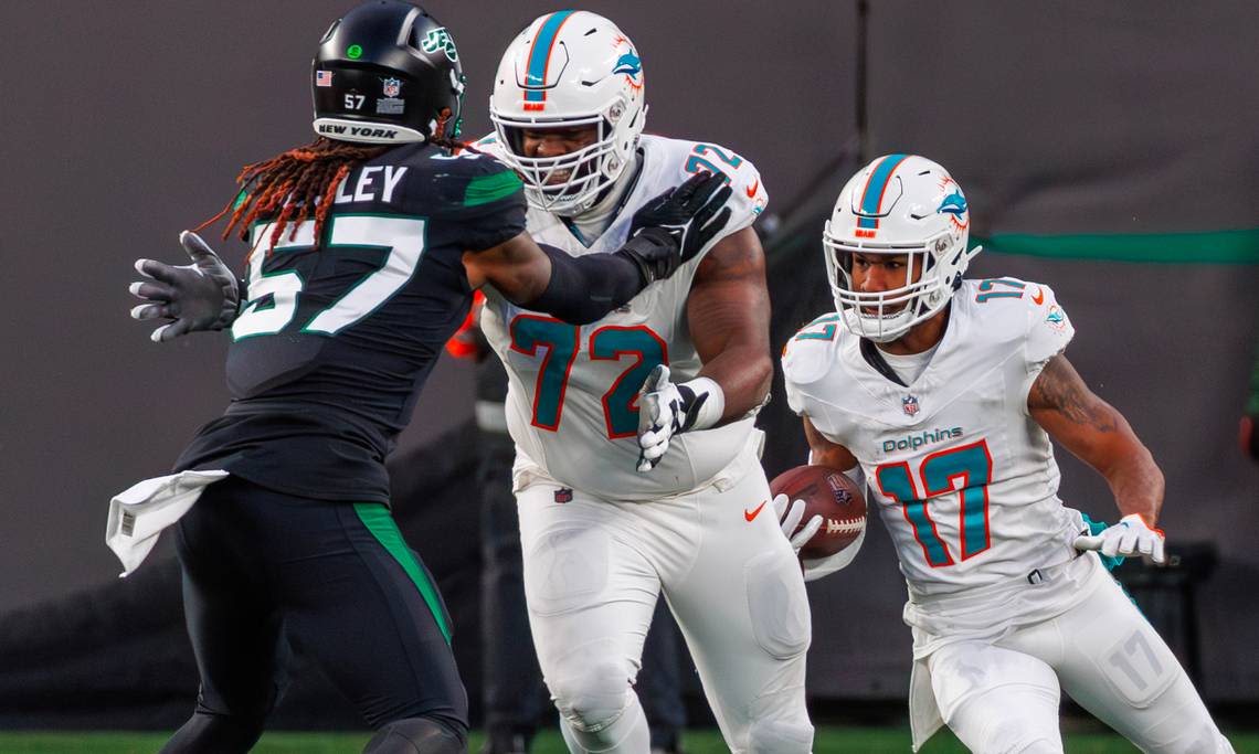 Kelly: Dolphins must alter training camp approach because of mature roster | Opinion