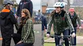 凱特王妃訪蘇格蘭展親和力 安慰摔車孩童、大秀越野單車