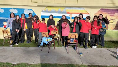 Alumnos y educadores crearon el mural “Cultura comunitaria y natural”