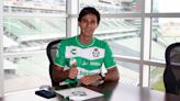 José Juan Macías llega a Santos Laguna para el Apertura 2024