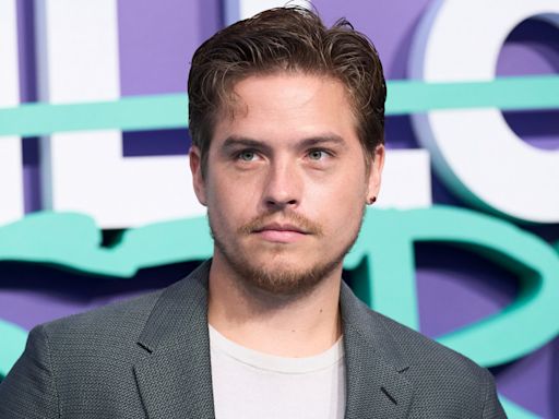 Dylan Sprouse refused to 'disrespect' Suite Life mom Kim Rhodes with a fat joke: 'It's not funny...'