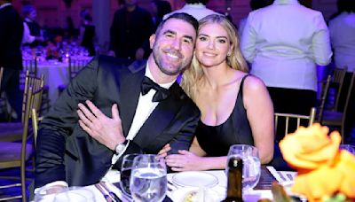 When Justin Verlander Saw Future Wife Kate Upton In Stands And Tossed Her A Baseball