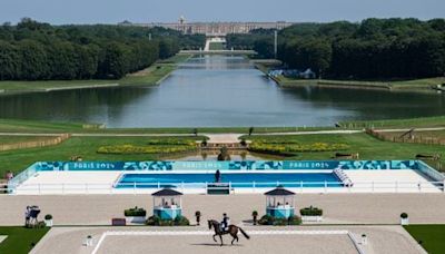 As bankrupt Steward sells and closes hospitals, Ralph de la Torre visits Versailles to watch the Olympics - The Boston Globe