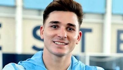 El increíble parecido entre Julián Álvarez y una leyenda del Manchester City que sorprendió a los fanáticos: “Es la reencarnación”