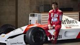 Netflix mostra pela 1ª vez Gabriel Leone como Senna; Chay Suede era cotado