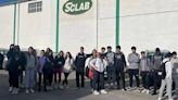 "Conócenos Somontano" lleva a los alumnos de secundaria a conocer las empresas de Barbastro