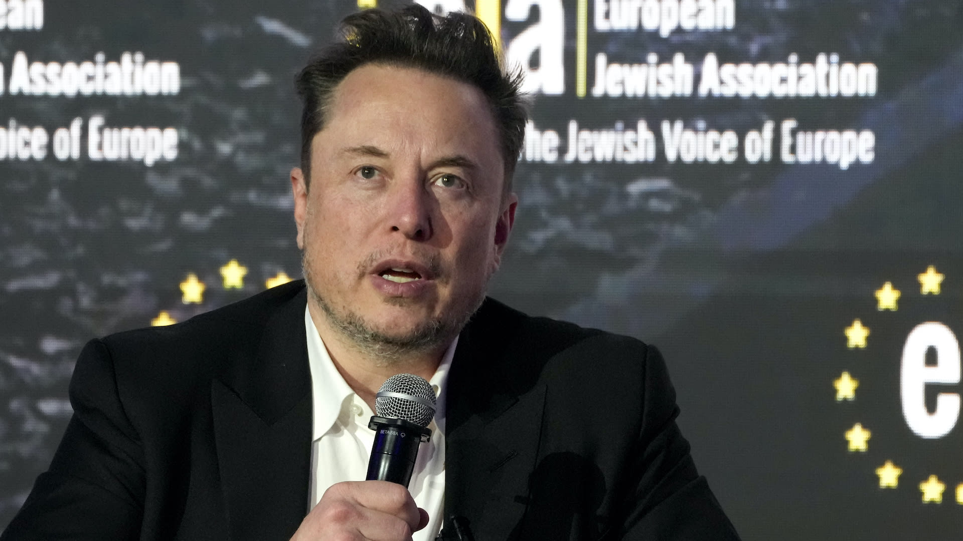 Elon Musk shares parody ad with Kamala Harris's voice cloned—renewing concerns of AI in politics