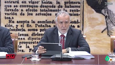 El Gobierno lleva al president del Parlament balear ante la Fiscalía por romper la foto de una víctima del franquismo