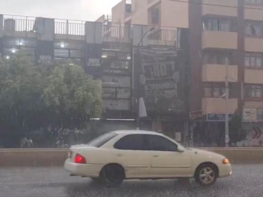 Fuertes lluvias y granizo caen sobre la CDMX; activan alerta amarilla en 9 alcaldías