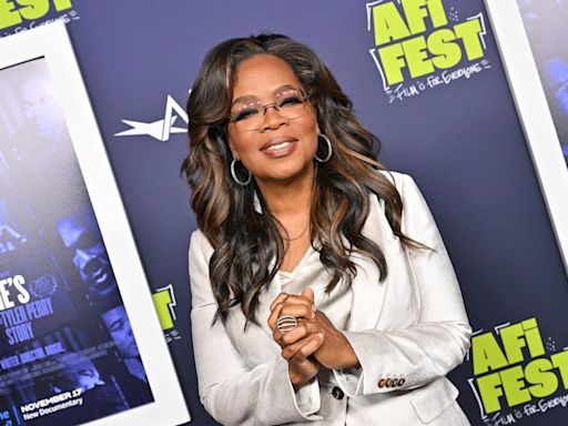 Oprah Winfrey, 70, showcases tiny waist in youthful new appearance