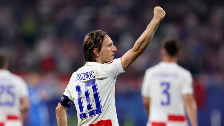 Real Madrid's Luka Modric to fight on as Croatia captain despite tuning 39 | Sporting News Canada